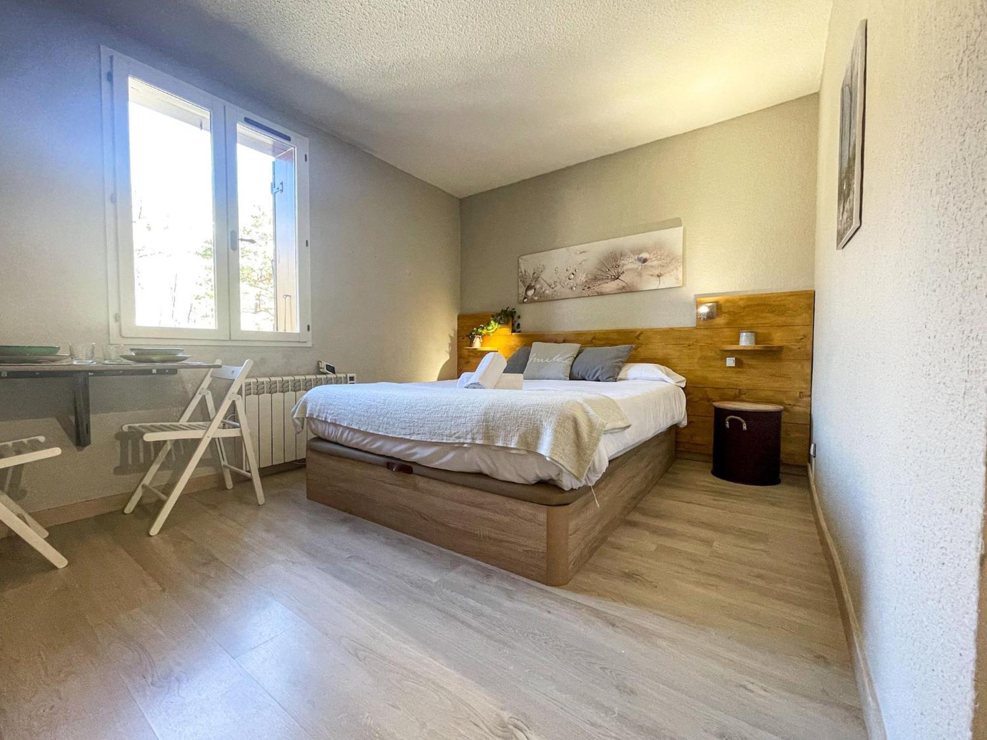 Apartamento Ideal Para Parejas En Enveitg ภายนอก รูปภาพ